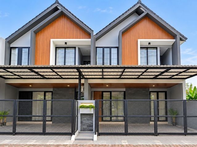 Rumah Manyar Tompotika NEW GRESS MINIMALIS  MODERN STRATEGIS