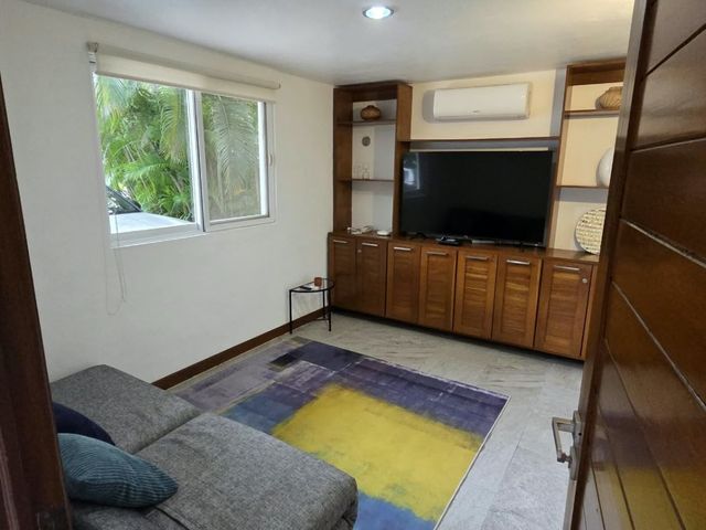 place photo 48