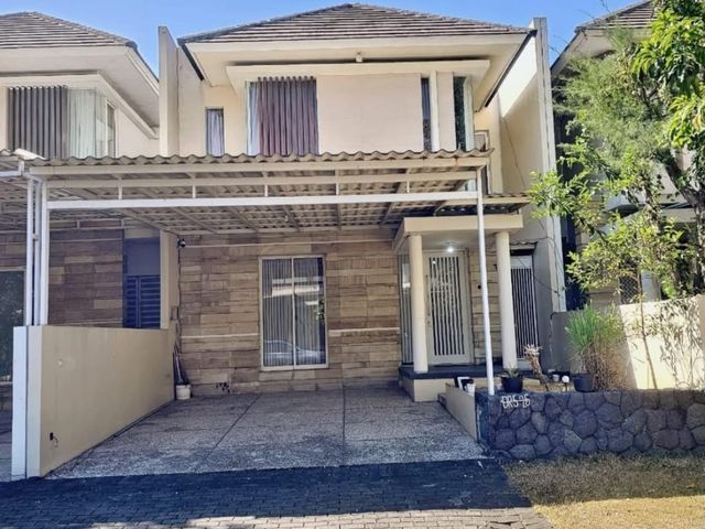 Murah Rumah Minimalis 2 Lantai Siap Huni Semi Furnish di Diamond Hill Citraland, Surabaya Barat