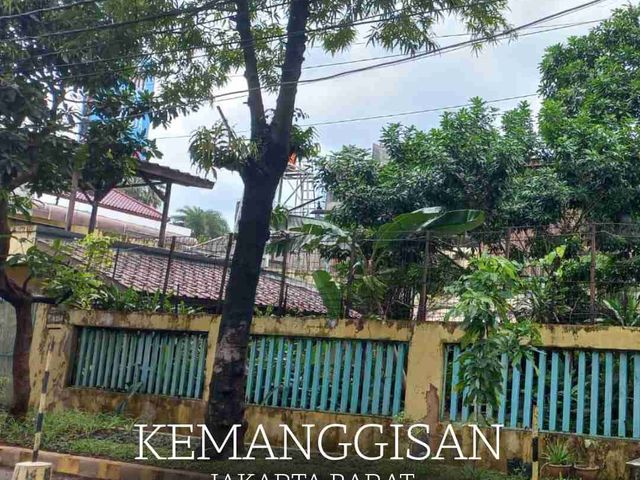 DIJUAL RUMAH HITUNG TANAH BAWAH NJOP!COCOK UNTUK USAHA KOSTAN/RUMAH TINGGAL BESAR NYAMAN DI KEMANGGISAN JAKBAR