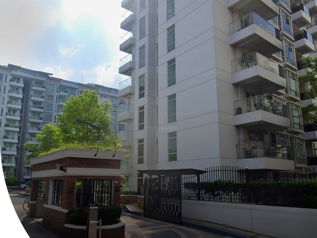 Parkside Villas | 1BR Condo in Newport City | For Sale
