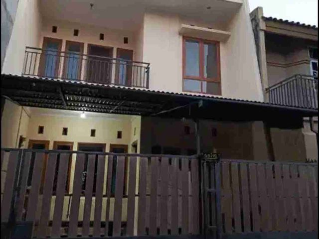 Rumah Cantik 2lantai dengan 4Kamar Tidur diPondok Kelapa Jakarta Timur