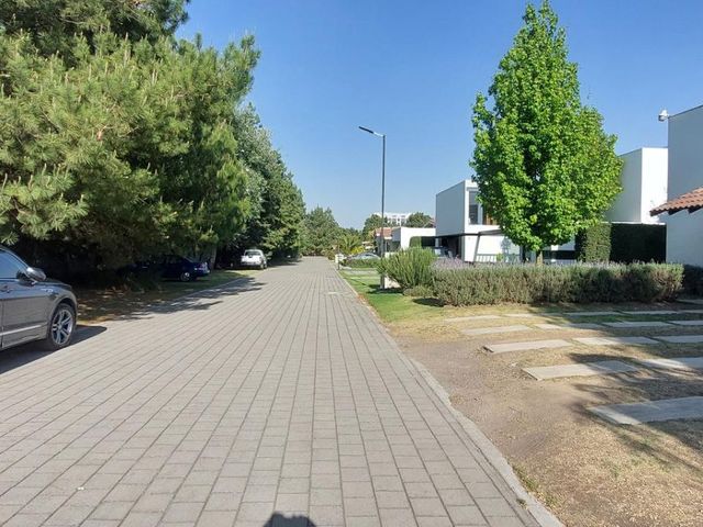 place photo 32