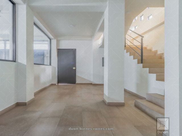 place photo 90