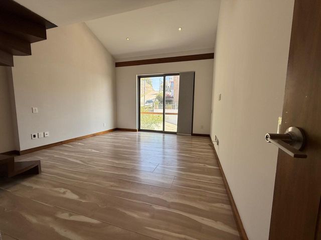 place photo 47