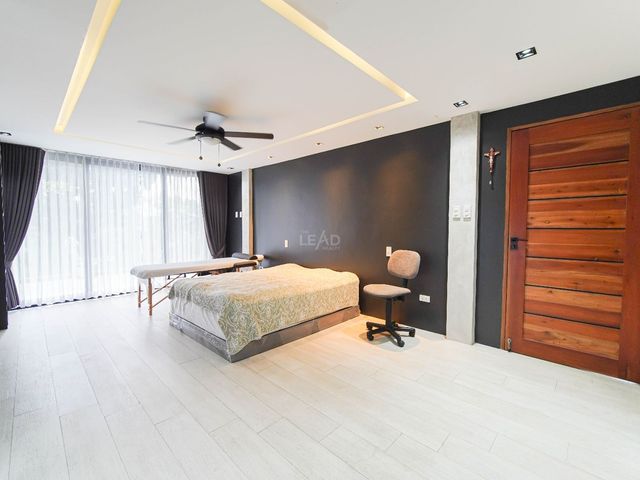 place photo 48