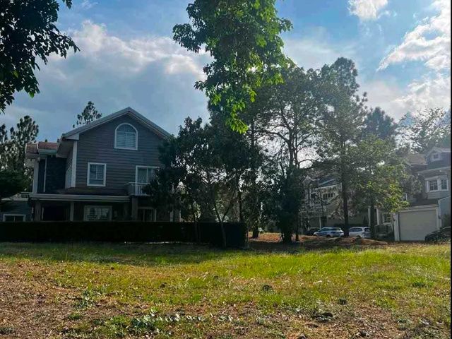 Corner Lot for Sale in Georgia Club Laguna