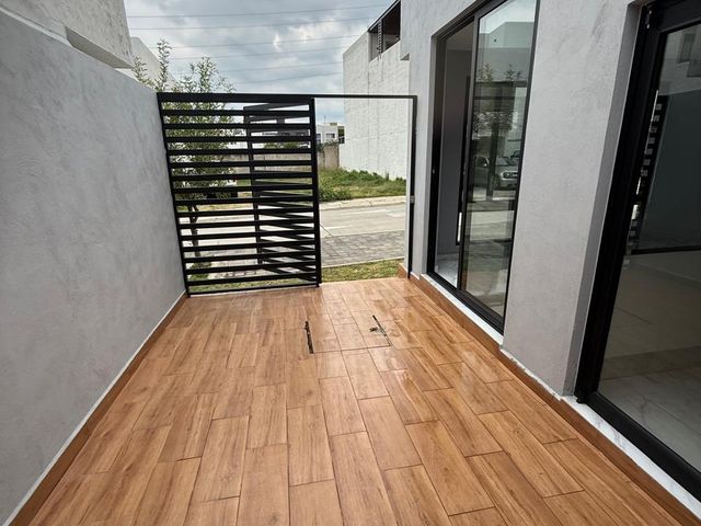 place photo 33