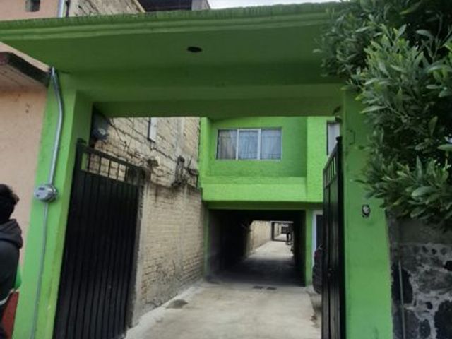 Casa SOLA en RENTA