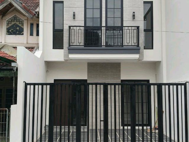DIJUAL RUMAH PANTAI MENTARI KENJERAN SURABAYA RON.A2927