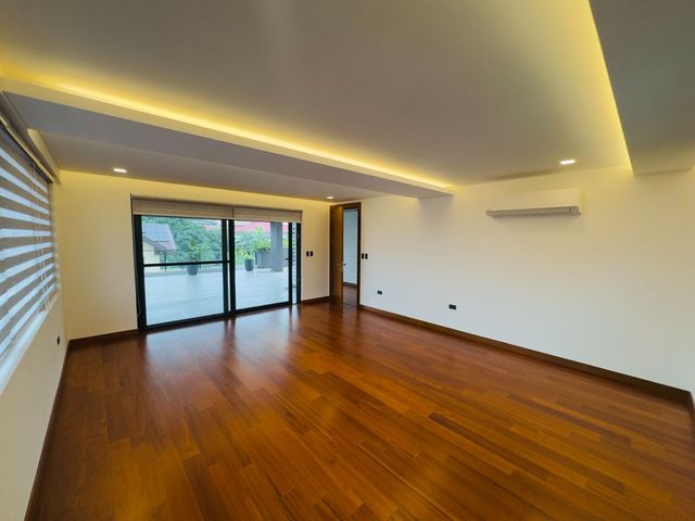 place photo 87