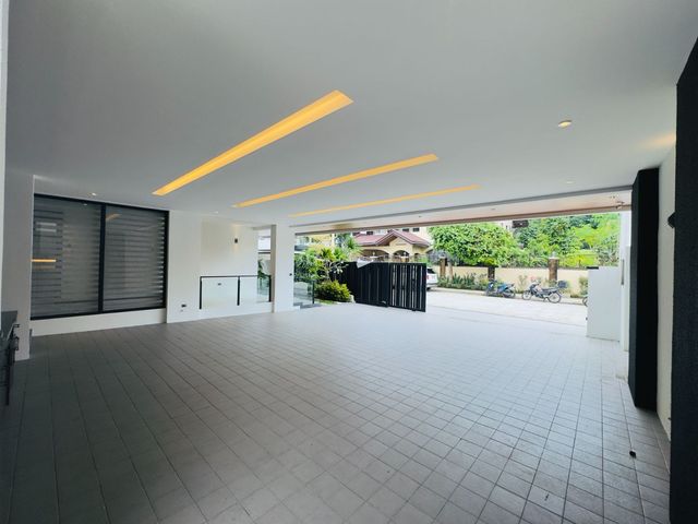 place photo 95