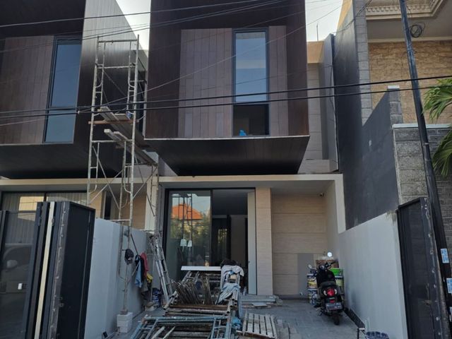 VG320 DIJUAL RUMAH BARU MINIMALIS FURNISH SHM DI MOJOKLANGGRU SURABAYA