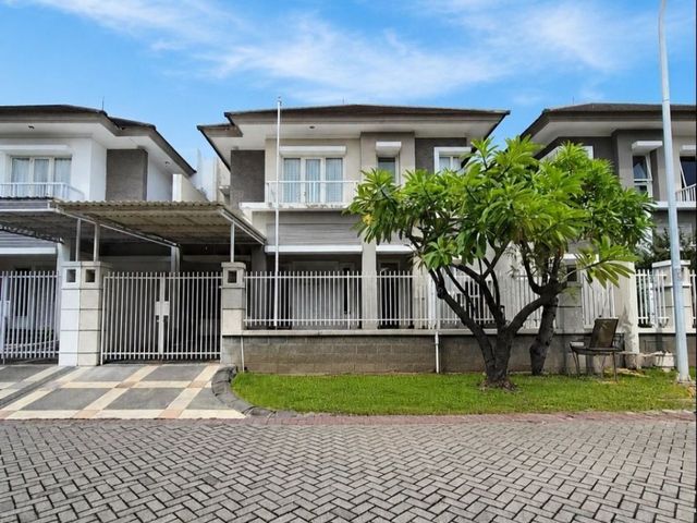 Dijual rumah siap huni puri galaxy bamboo lakes