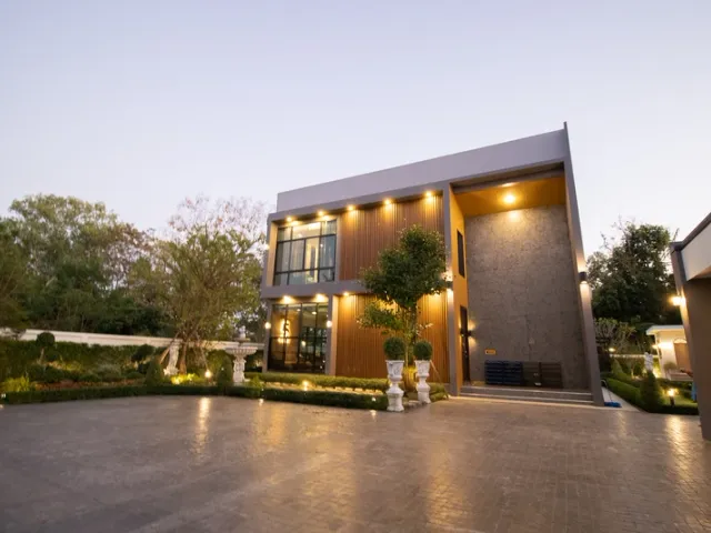 place photo 124