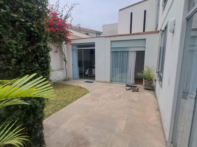 place photo 56