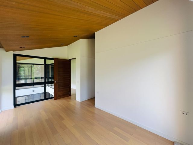 place photo 51