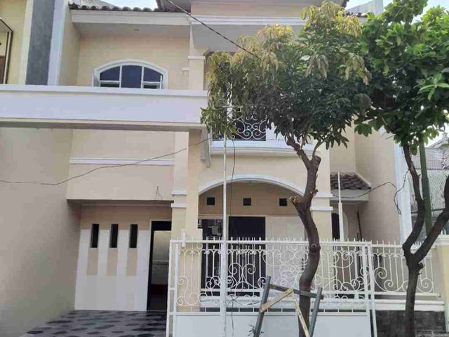 Rumah Gress siap huni Perum Graha Indah Surabaya selatan