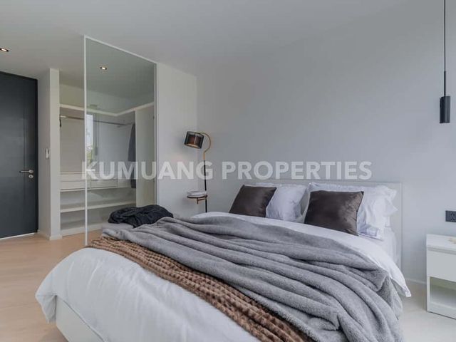 place photo 61