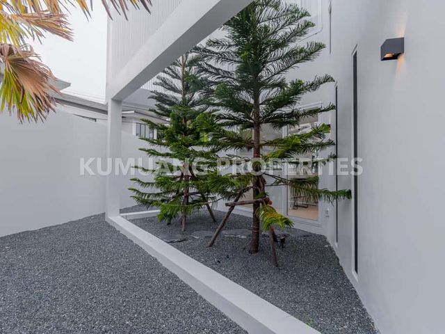 place photo 73