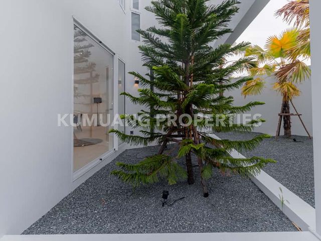 place photo 75
