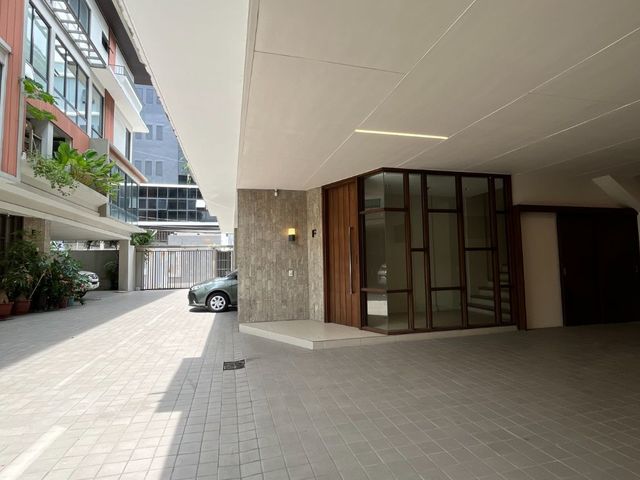 place photo 51