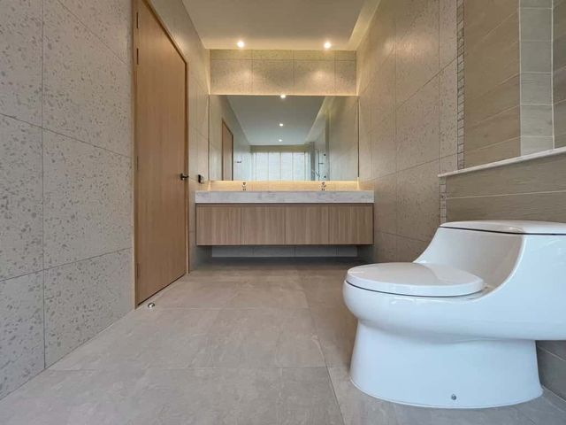 place photo 76