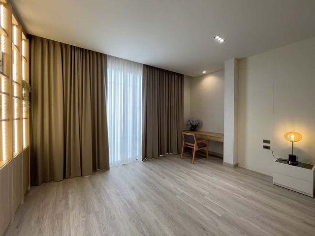 place photo 88