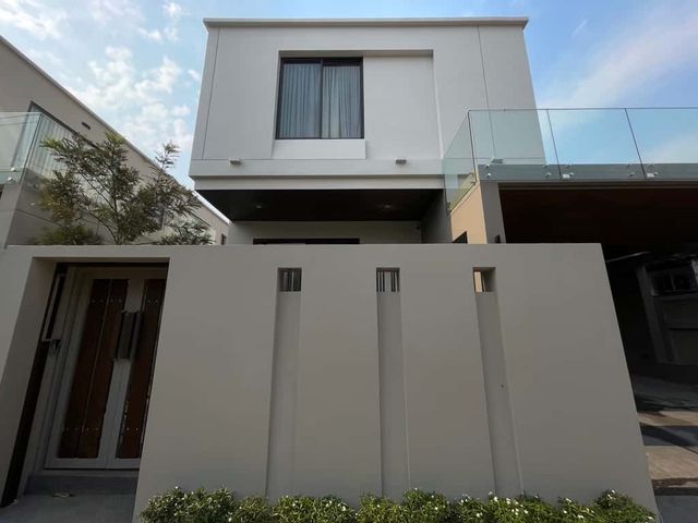 place photo 95