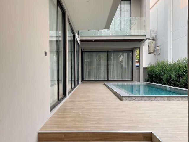 place photo 97