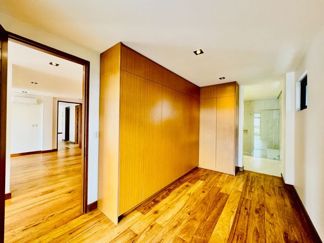 place photo 96