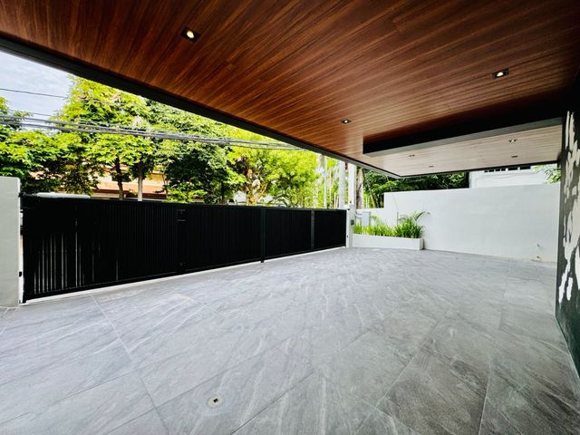 place photo 105