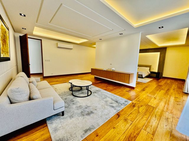 place photo 75