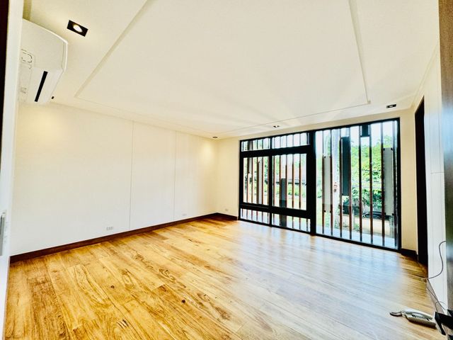 place photo 76