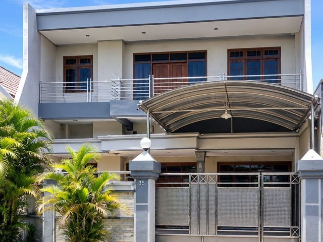Rumah Sidosermo Surabaya Selatan Strategis Siap Huni
