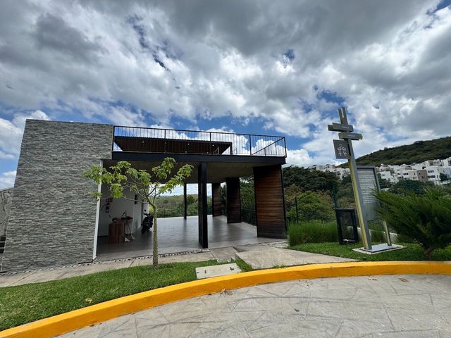 place photo 24