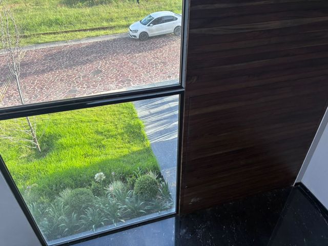 place photo 70