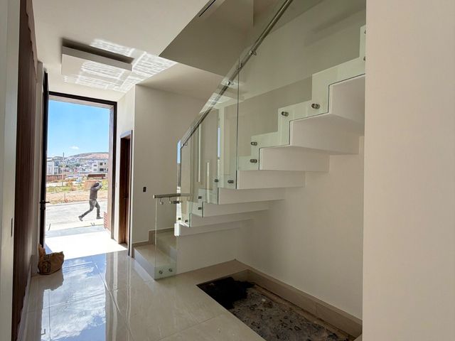 place photo 66