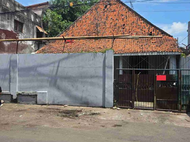 DIJUAL RUMAH (GUDANG KANTOR) KALISOSOK DEKAT PELABUHAN
