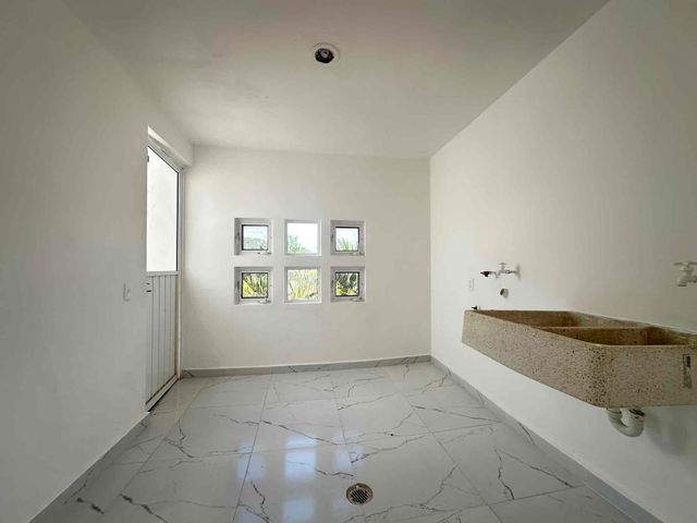 place photo 47
