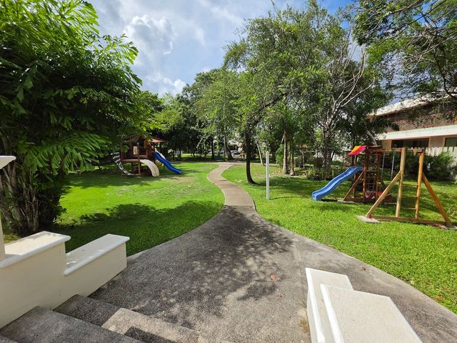 place photo 40