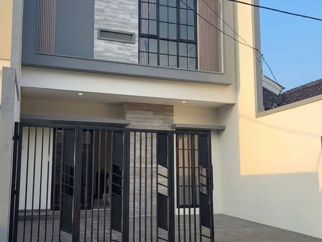 Dijual Rumah Sutorejo Tengah