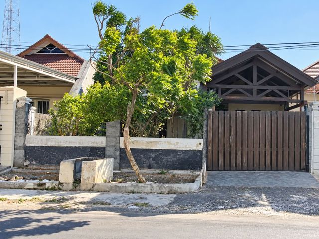 Dijual Rumah di Raya Darmo Permai Selatan Surabaya