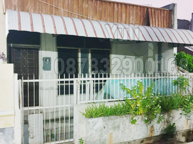 Dijual Rumah Bangunan Lama Daerah Brumbungan, Semarang