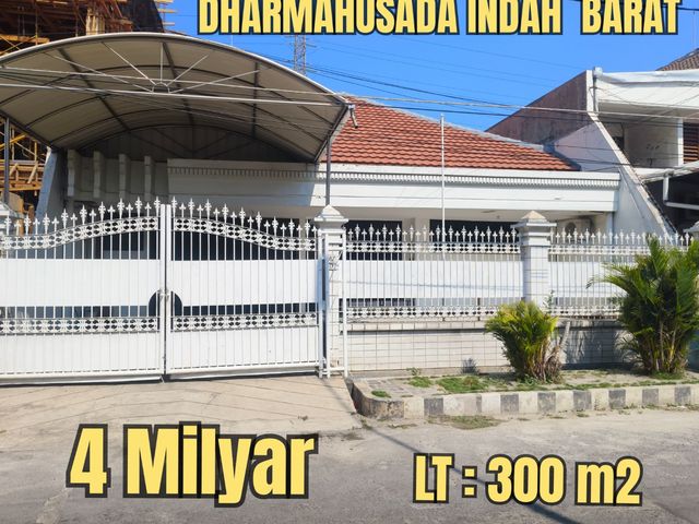 TERMURAAAAH, RUMAH LAMA TERAWAT HARGA HITUNG TANAH  DHARMAHUSADA INDAH dekat JALAN RAYA KEMBAR, MERR, GALAXY MALL, RAYA KERTAJAYA , Dsb