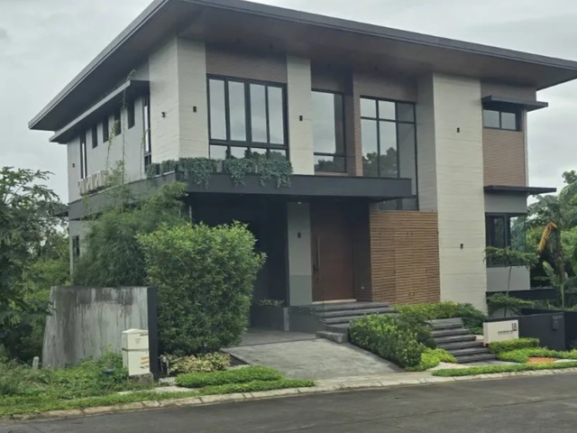 House and Lot at Ayala Westgrove Heights
