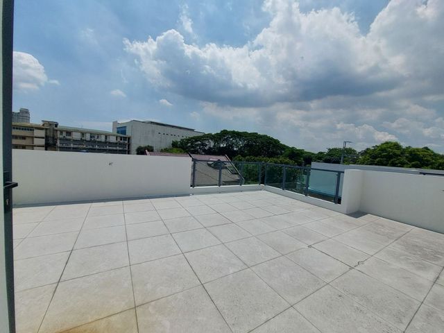 place photo 53