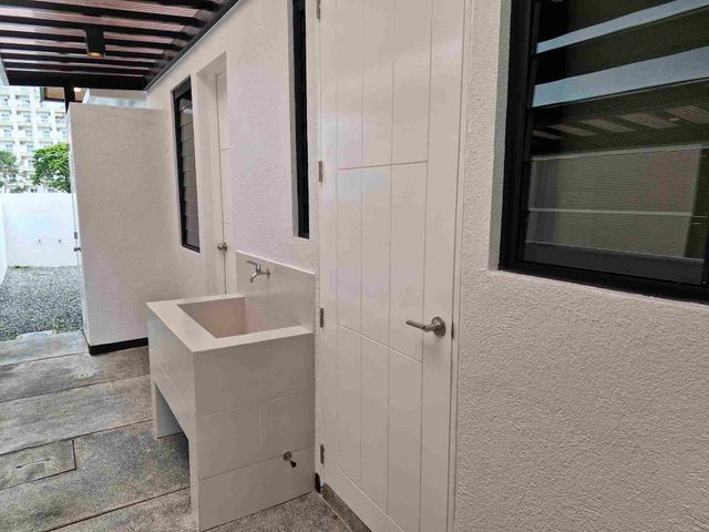 place photo 48