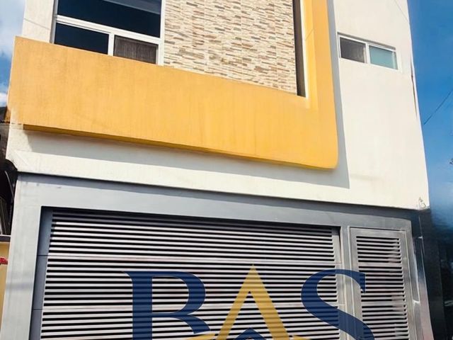 VENTA DE CASA EN PASEO DE LAS PALMAS APODACA N.L.