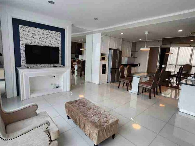 Apt. VIA Ciputra World 3BR Mayjen Sungkono Surabaua